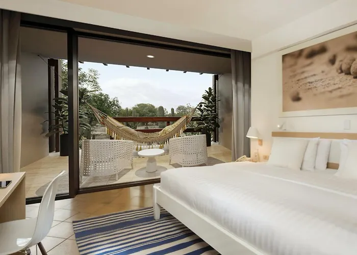 Finch Bay Galapagos Hotel